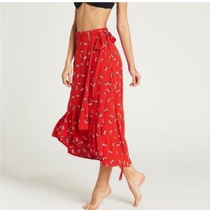 Billabong brigh red floral print wrap hi- low midi skirt, XS